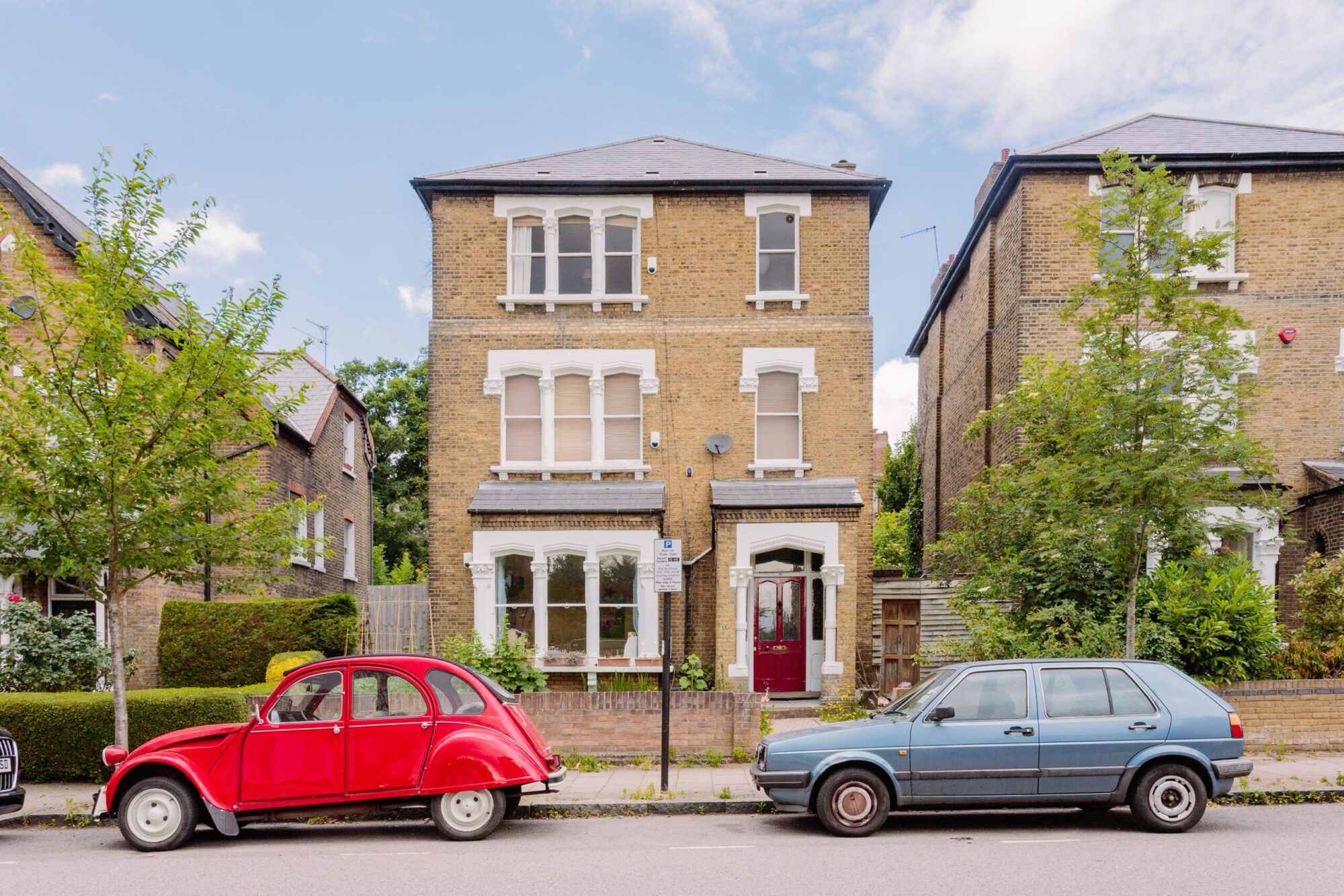 A beautiful detached house in the Stroud Green and Crouch End borders, let and managed by Davies & Davies.