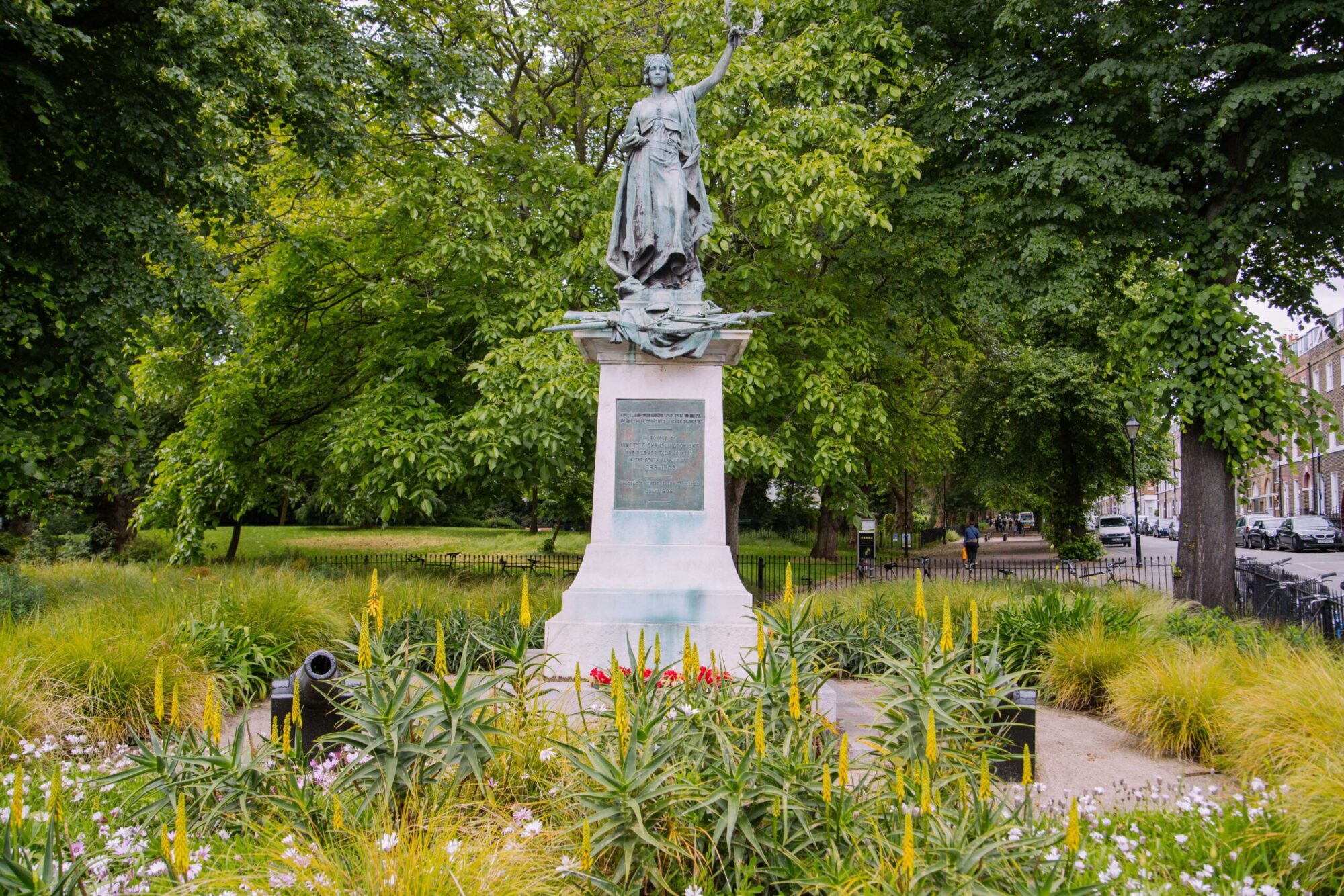 A statue in highbury park.,